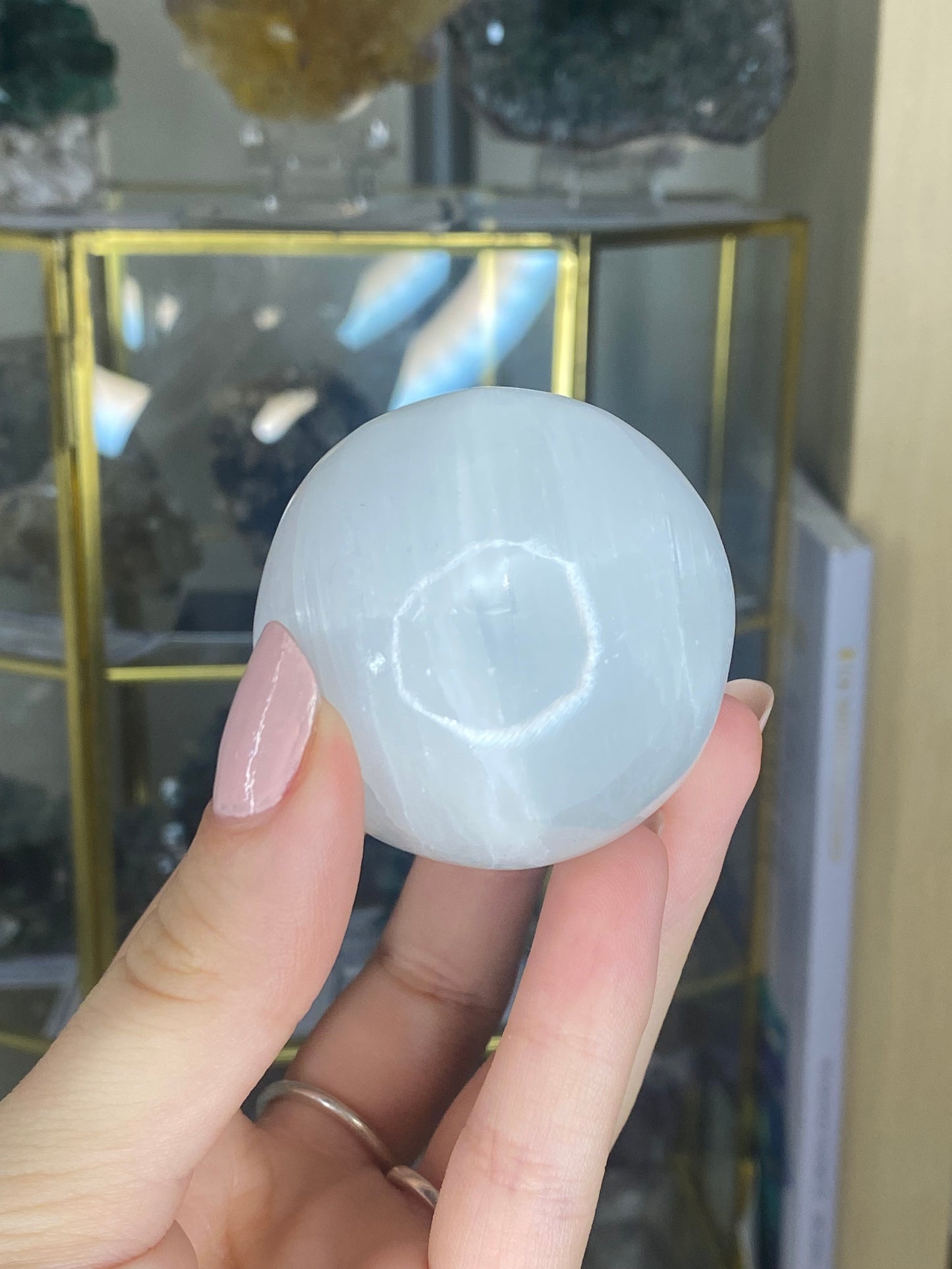 Small selenite sphere