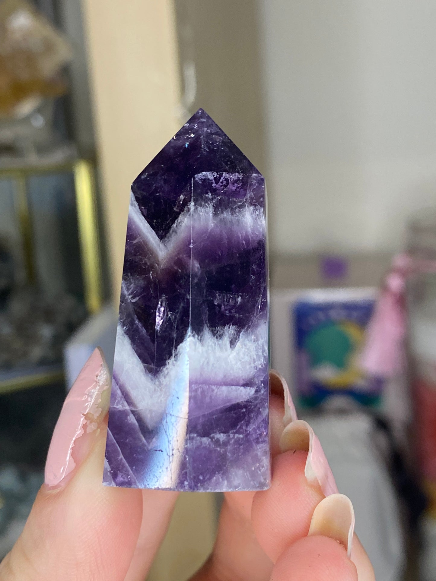 Mini dream amethyst tower