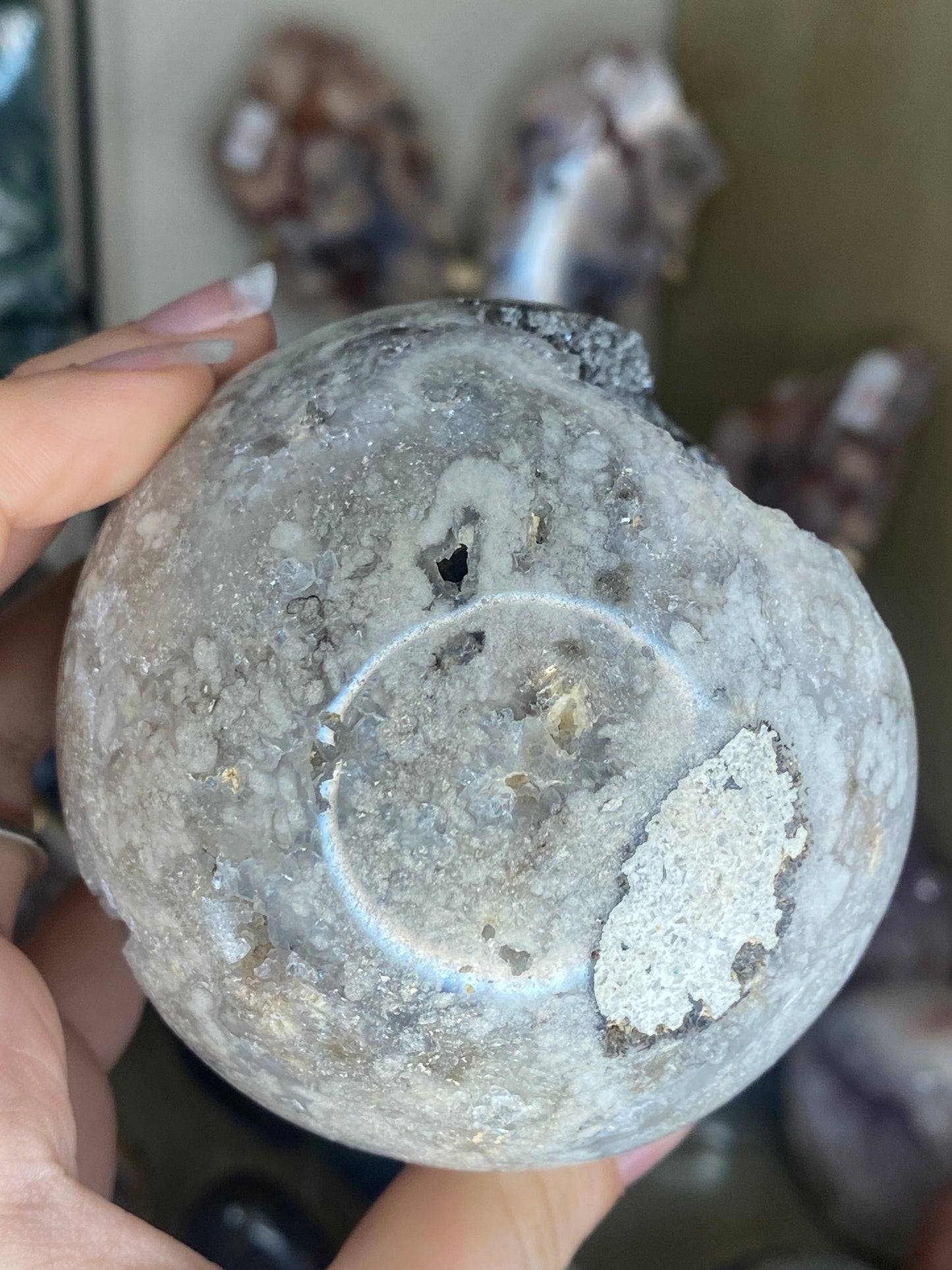 Druzy agate large sphere and stand