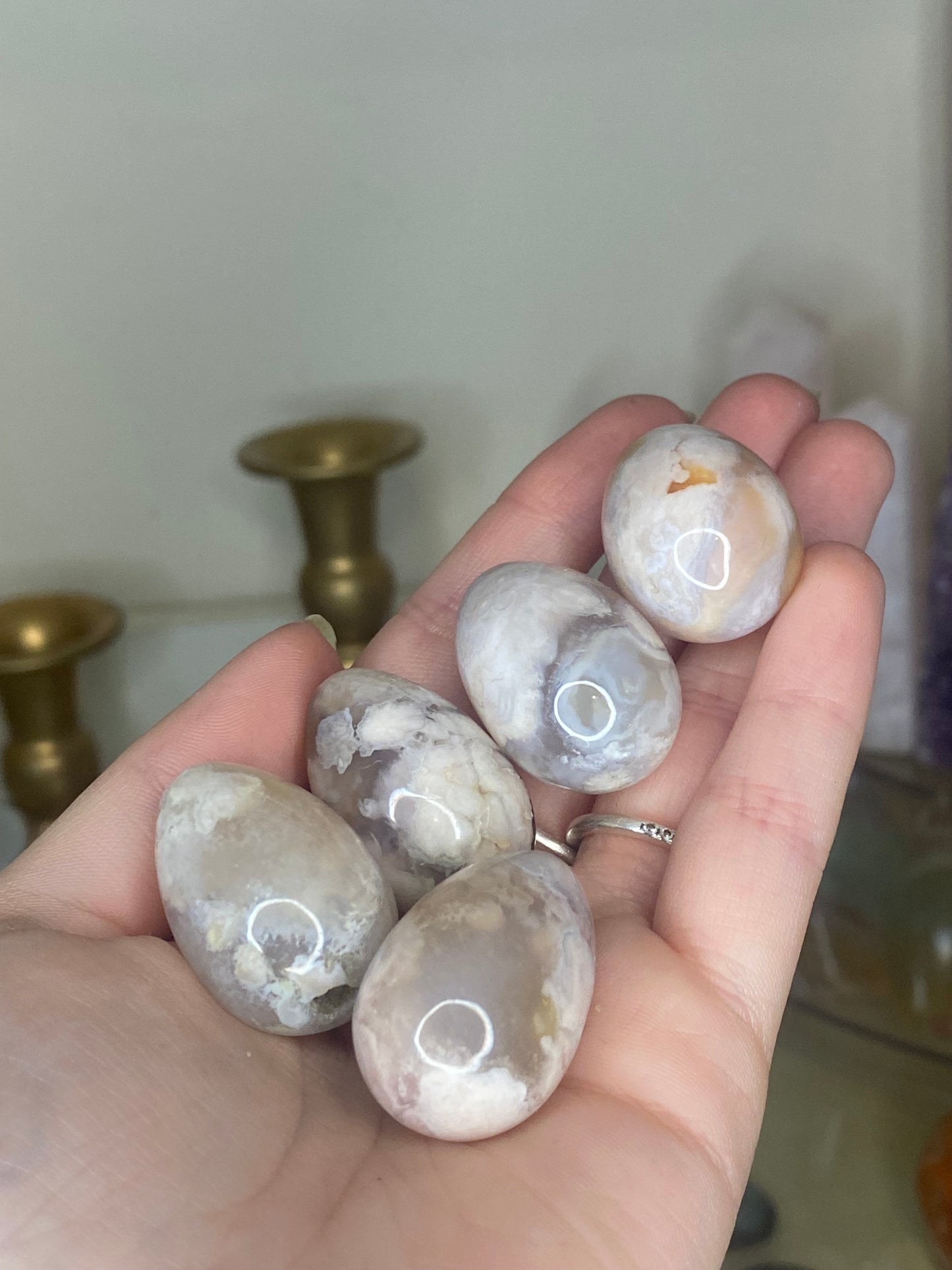 Mini flower agate eggs and stands