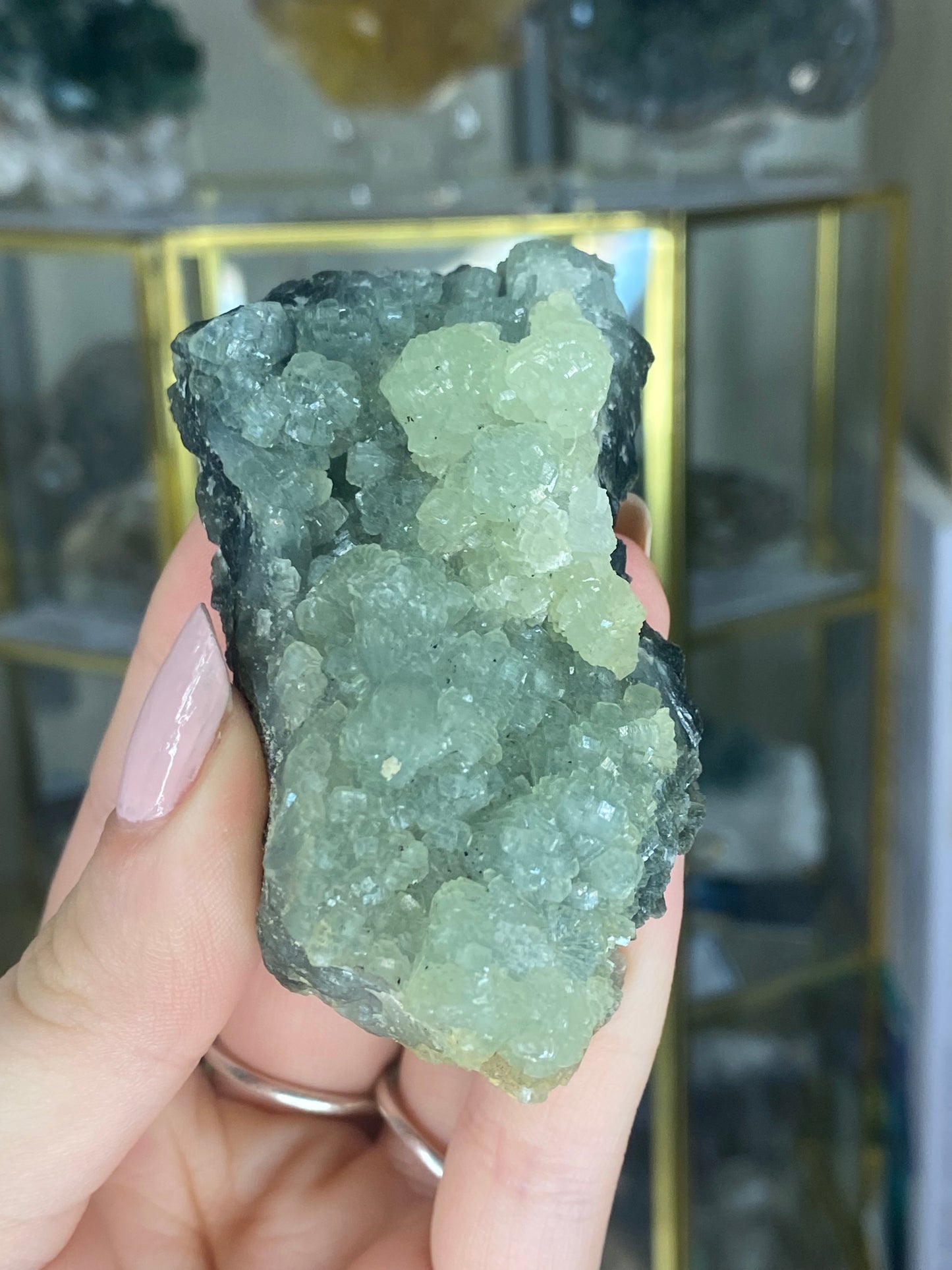 Prehnite specimen