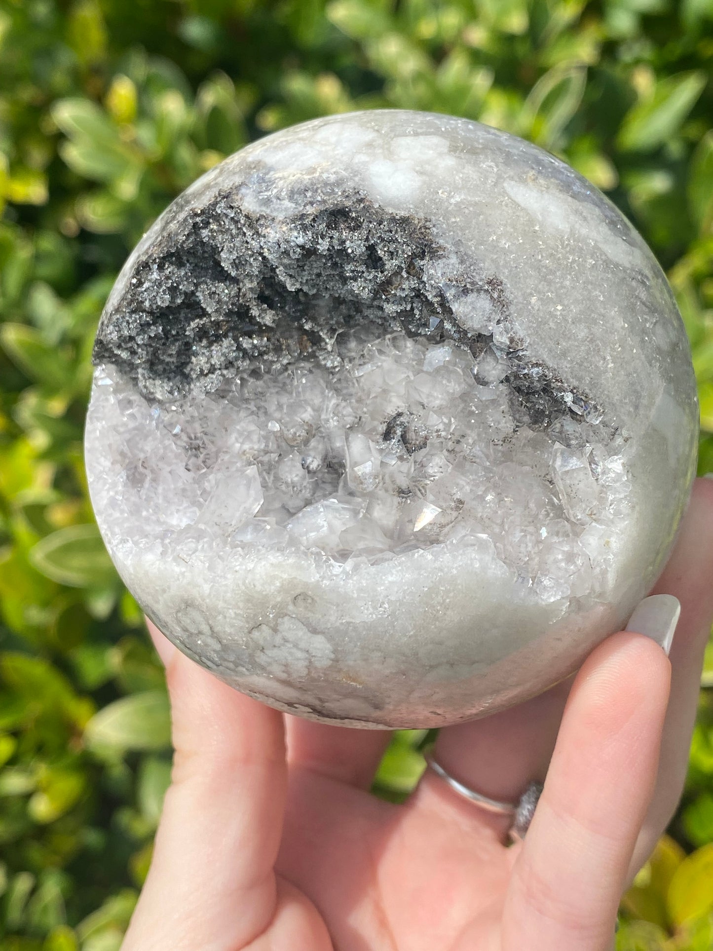 Druzy agate large sphere and stand