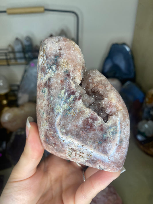 Pink amethyst freeform