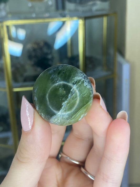 Mini tremolite sphere