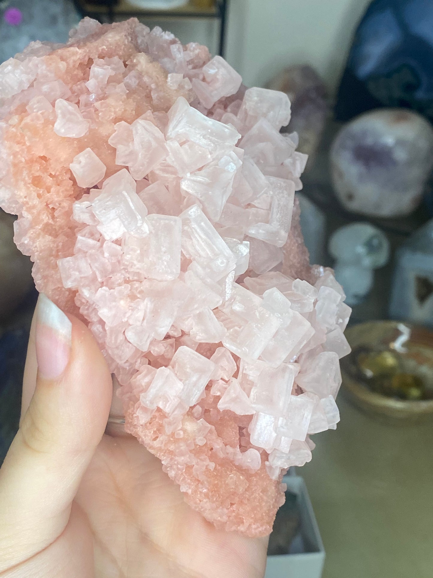 Pink halite large specimen