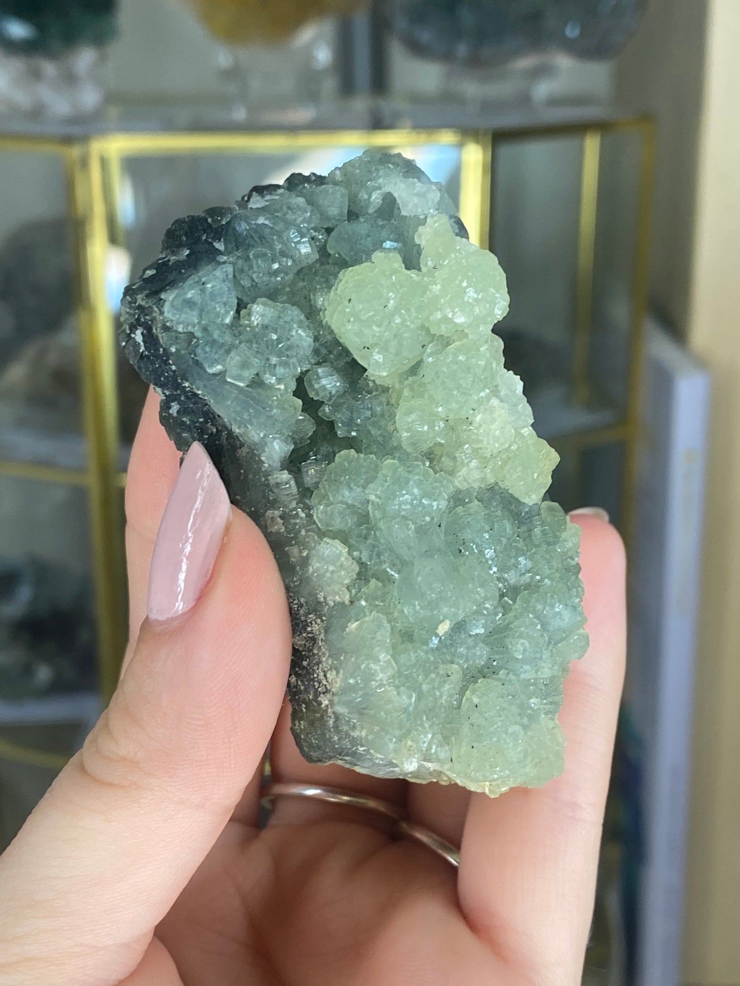 Prehnite specimen