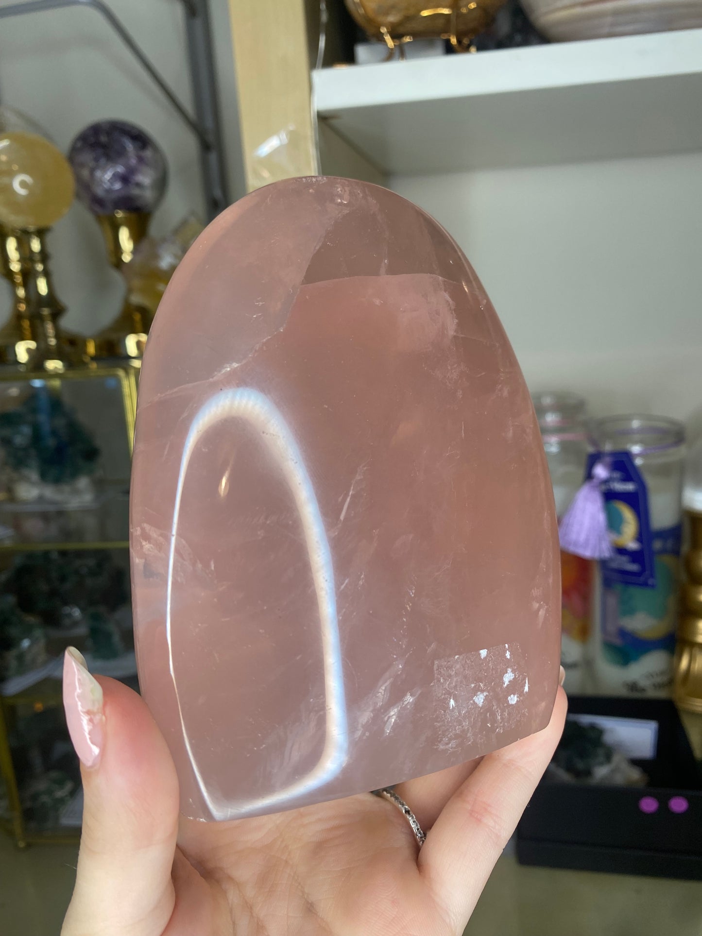 Large gemmy rose quartz freeform with asterism (726g)