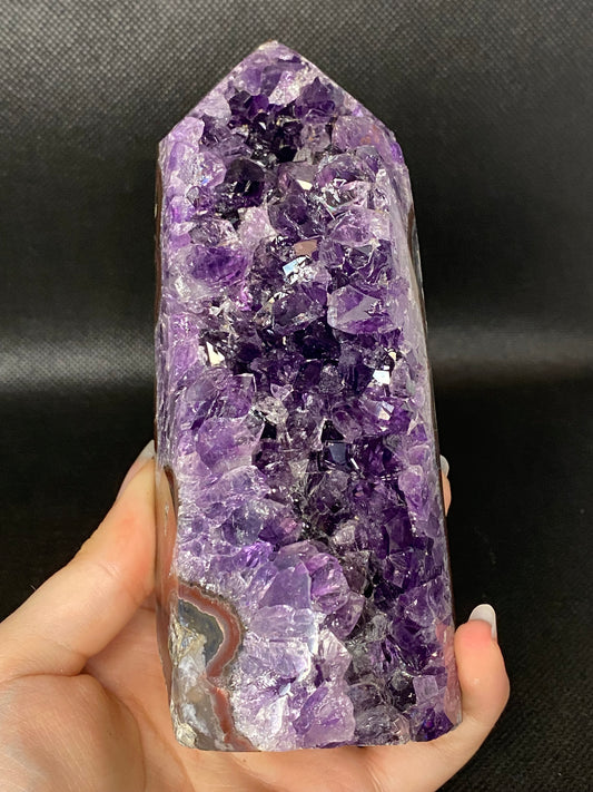 Large amethyst with agate tower