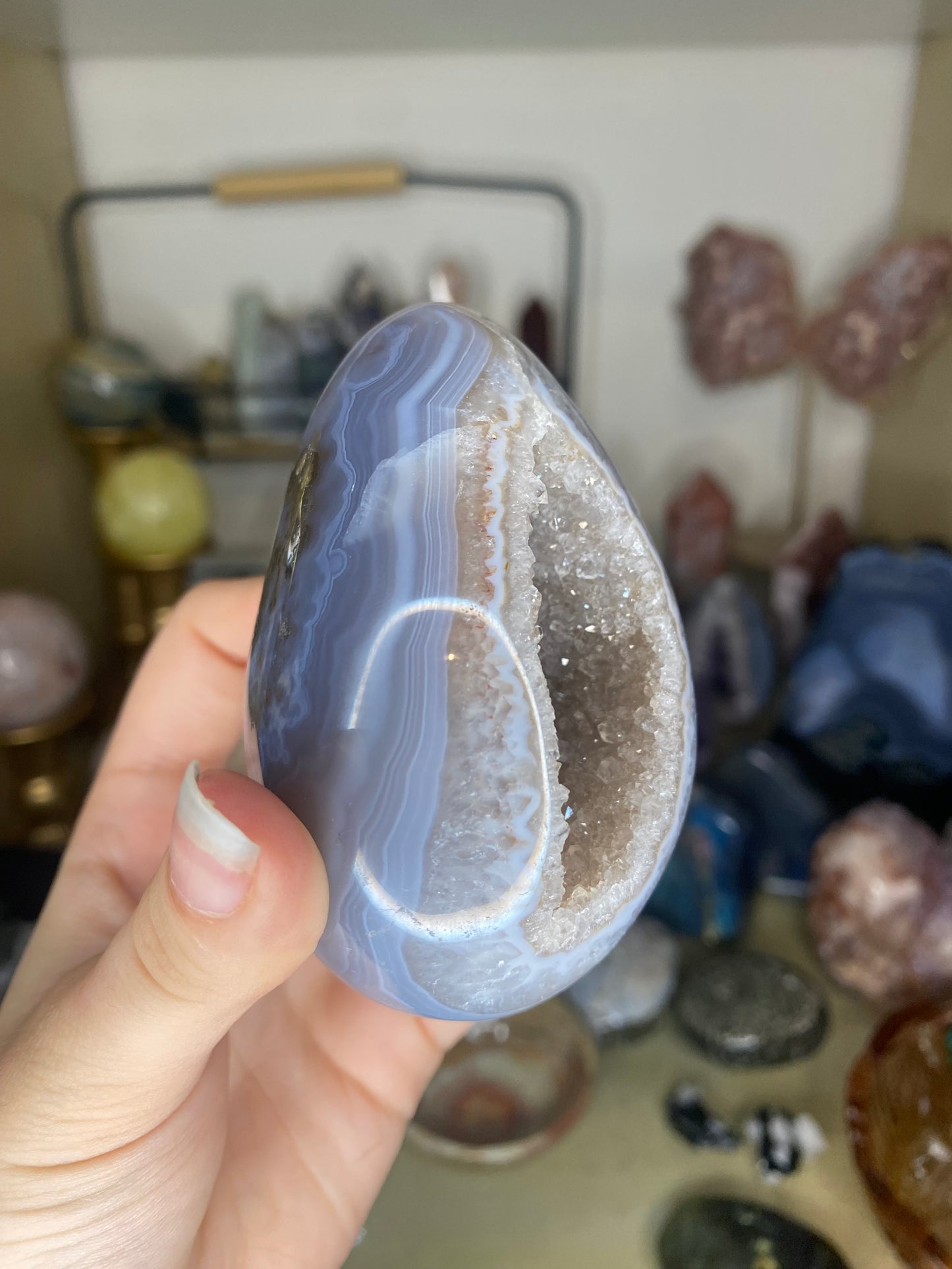 Blue agate egg with stand